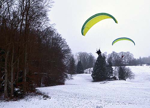 Christmas Paragliding – L/D Comparison with Mentor 3