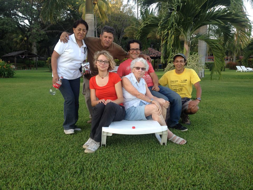 Flying tandem in Ilopango (El Salvador) with 88 years old Hedwig